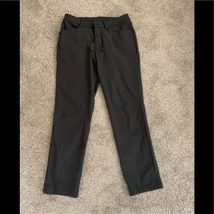 Lululemon men’s dark grey ABC pant